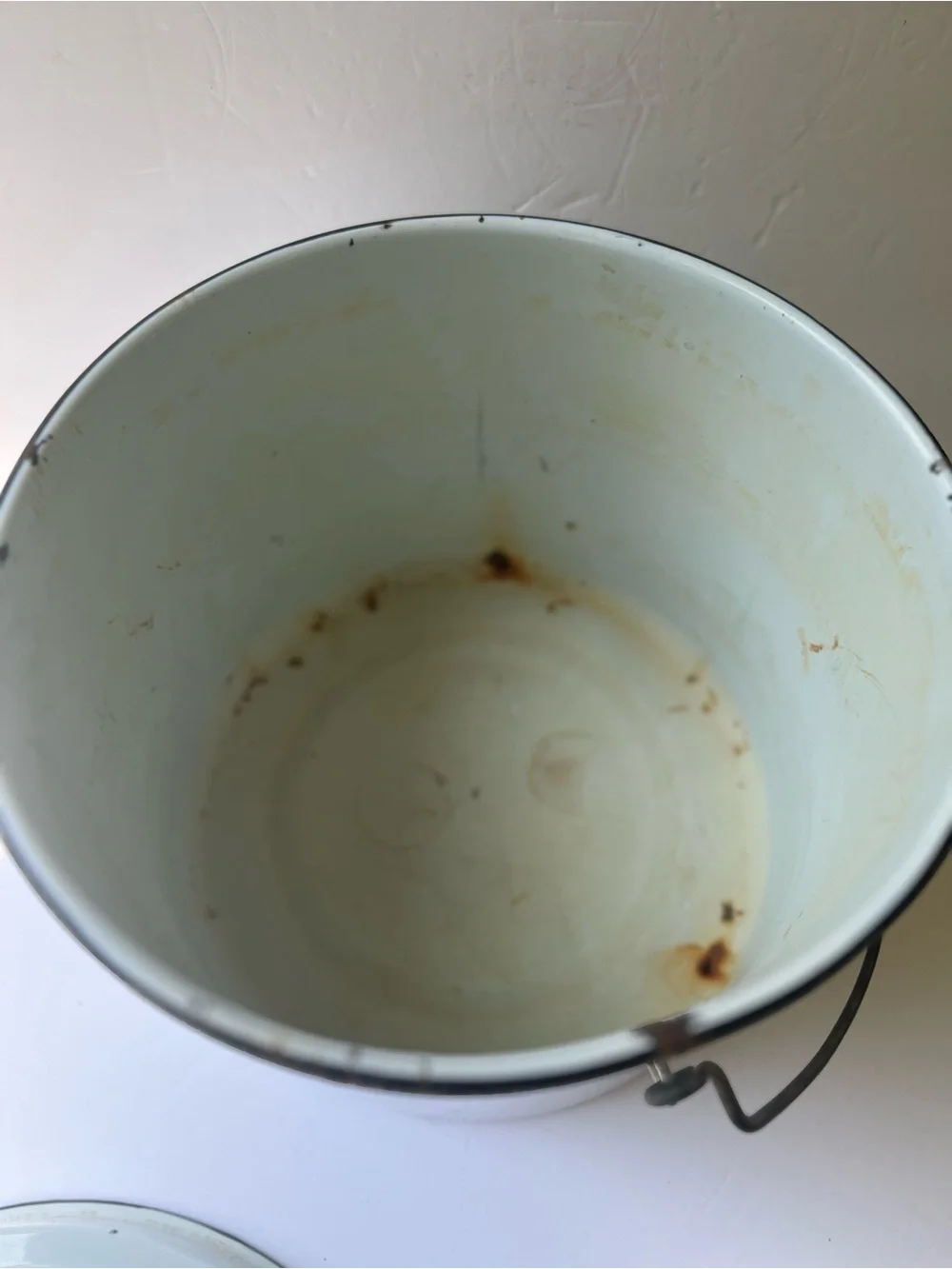 Vintage White Enamelware Bucket with Lid - Farmhouse Decor - Industrial Style